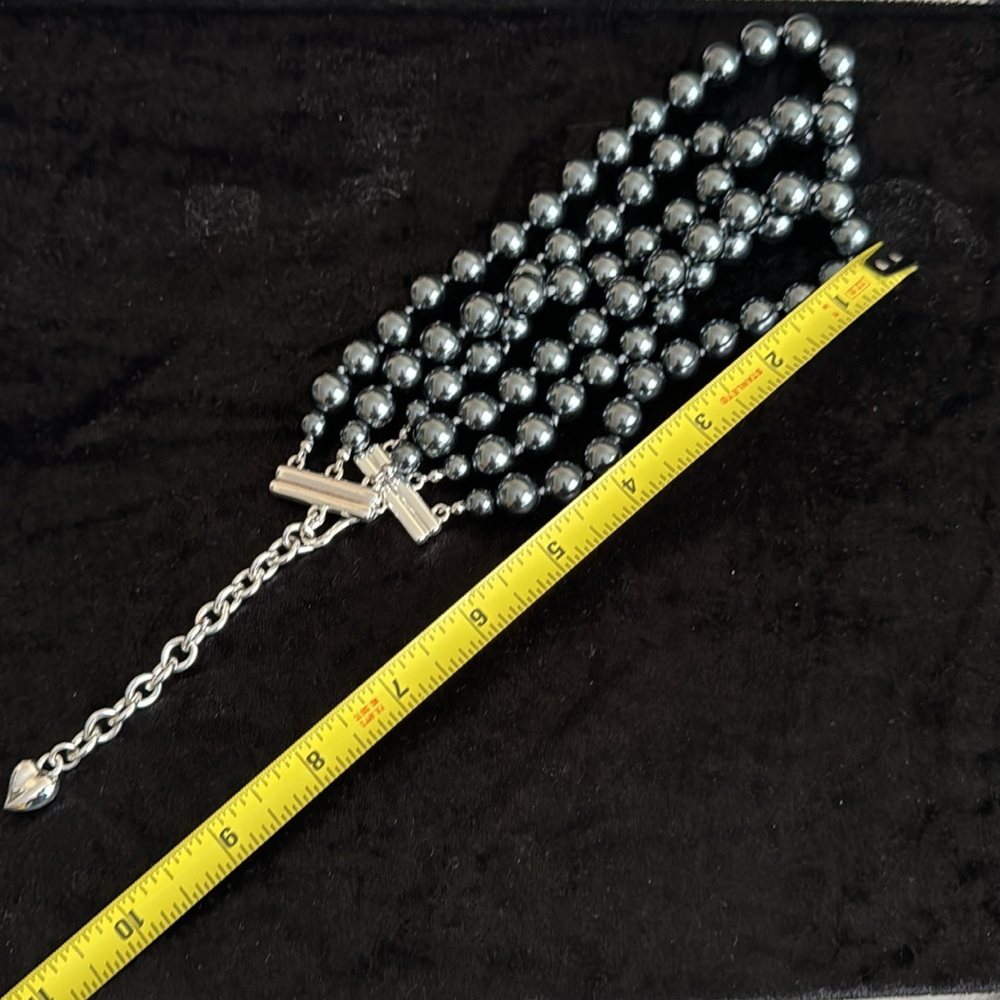 Carolee Faux Pearl Necklace - Picture 4 of 4